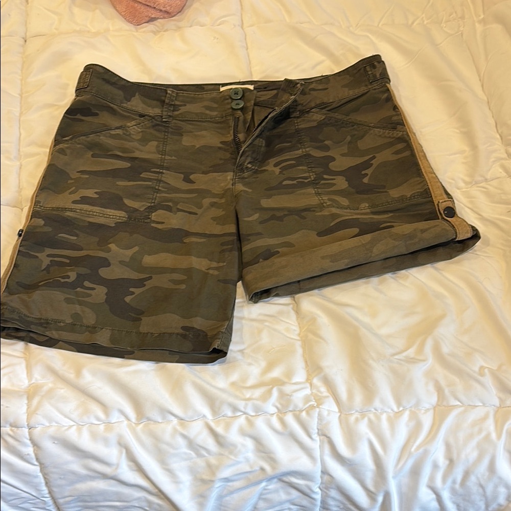 Sanctuary camouflage Shorts
